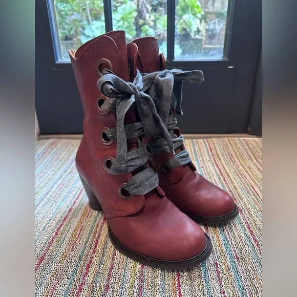 Fluevog NEARLY NEW East End Gladstone reddish brown lace-up boot- 9.5 (fits 10) - Picture 2 of 16